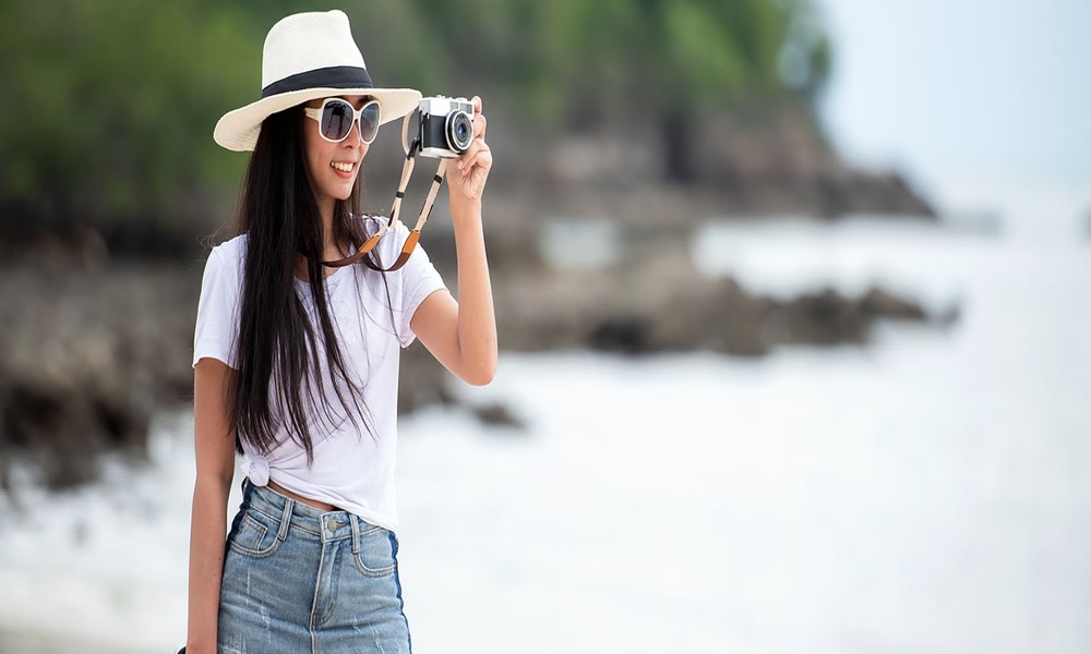 Top Reasons to Buy Luxury Summer Must-Haves – Sunglasses and Caps