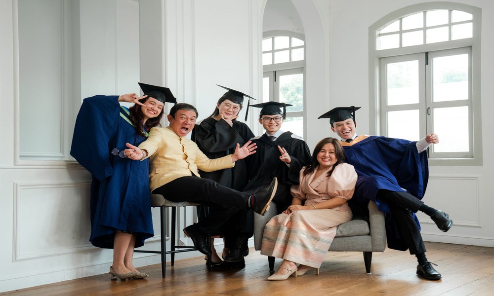 Best 5 Graduation Photo Studios in Singapore