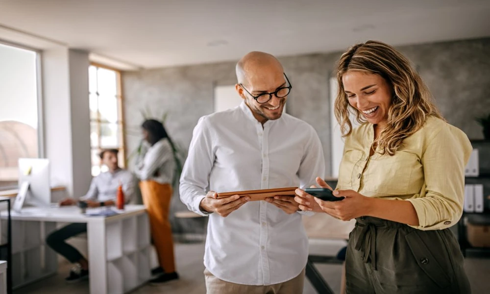 Travelling with Parents and Grandparents: A Better Mobile Communication Plan